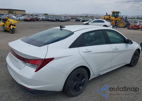 2021 Hyundai Elantra Sel from USA, damaged, VIN 5NPLM4AG5MH052981